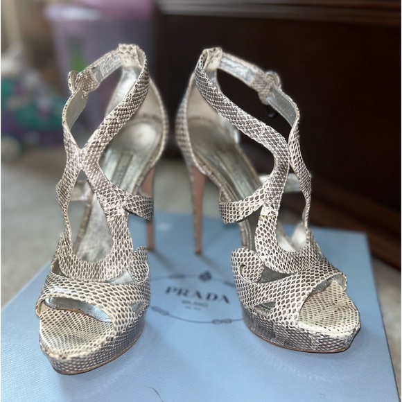Prada snakeskin heels - Picture 2 of 6